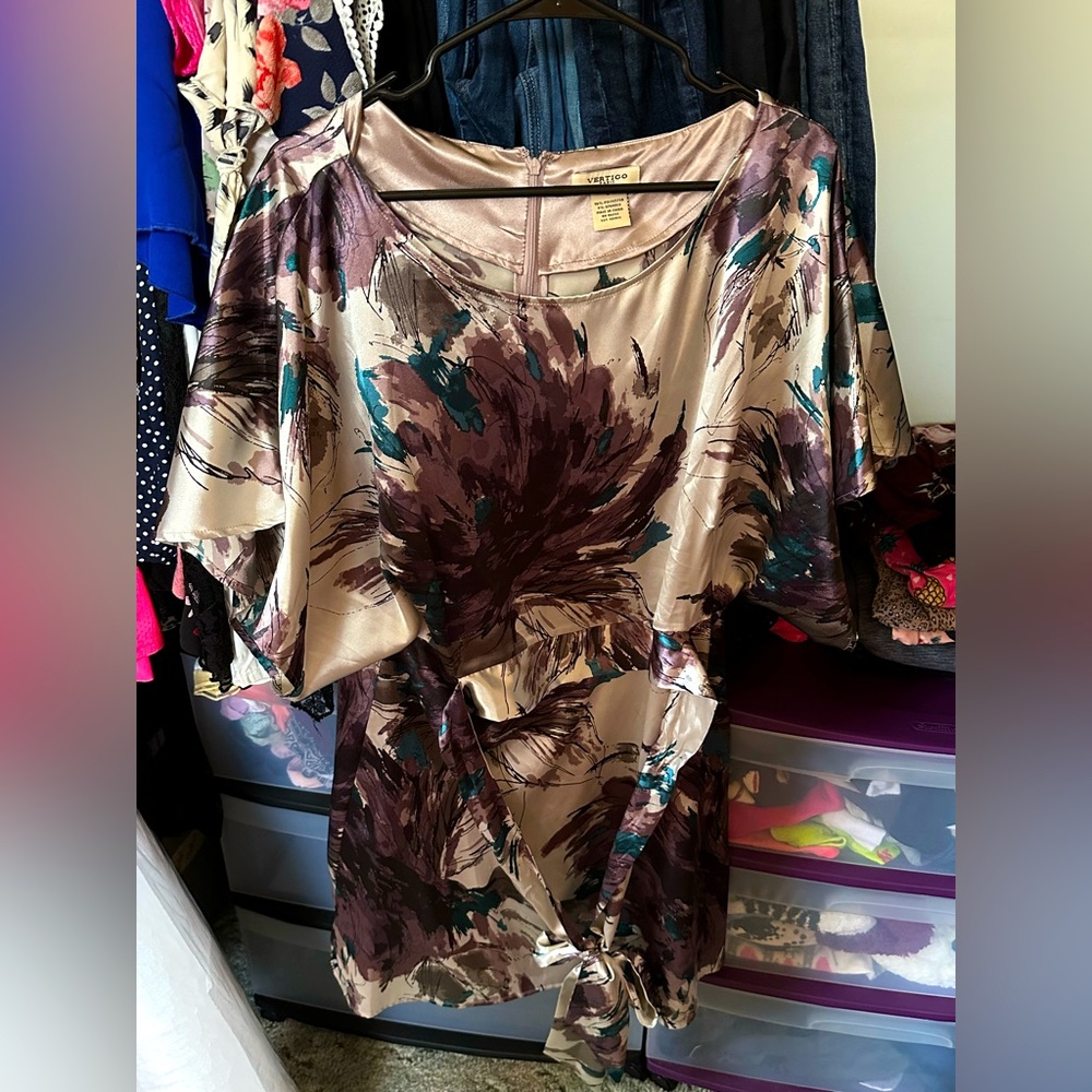 Vertigo Paris business casual dress